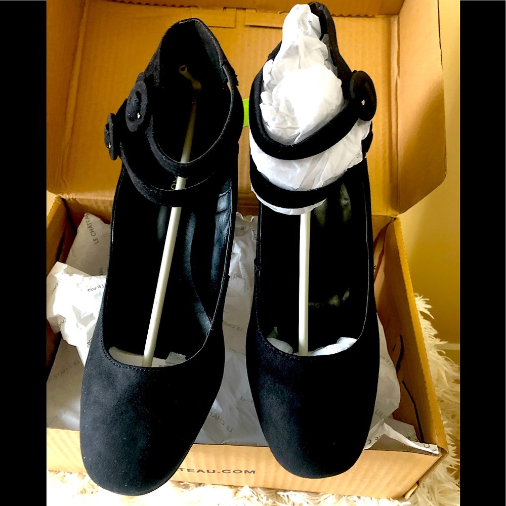 👠 NIB Le Château Faux Suede Black 3” Block Heels 👠